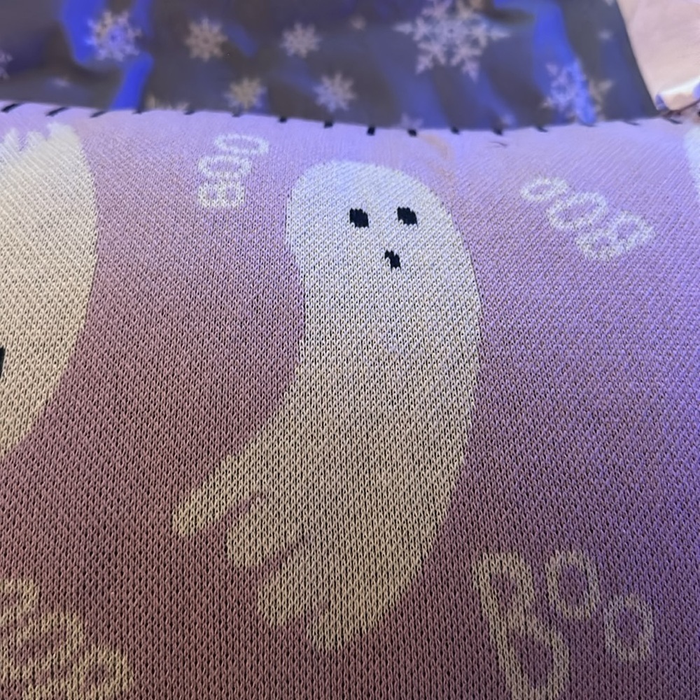 👻sweet street lilac purple boo ghost halloween pillow👻 - Picture 4 of 5